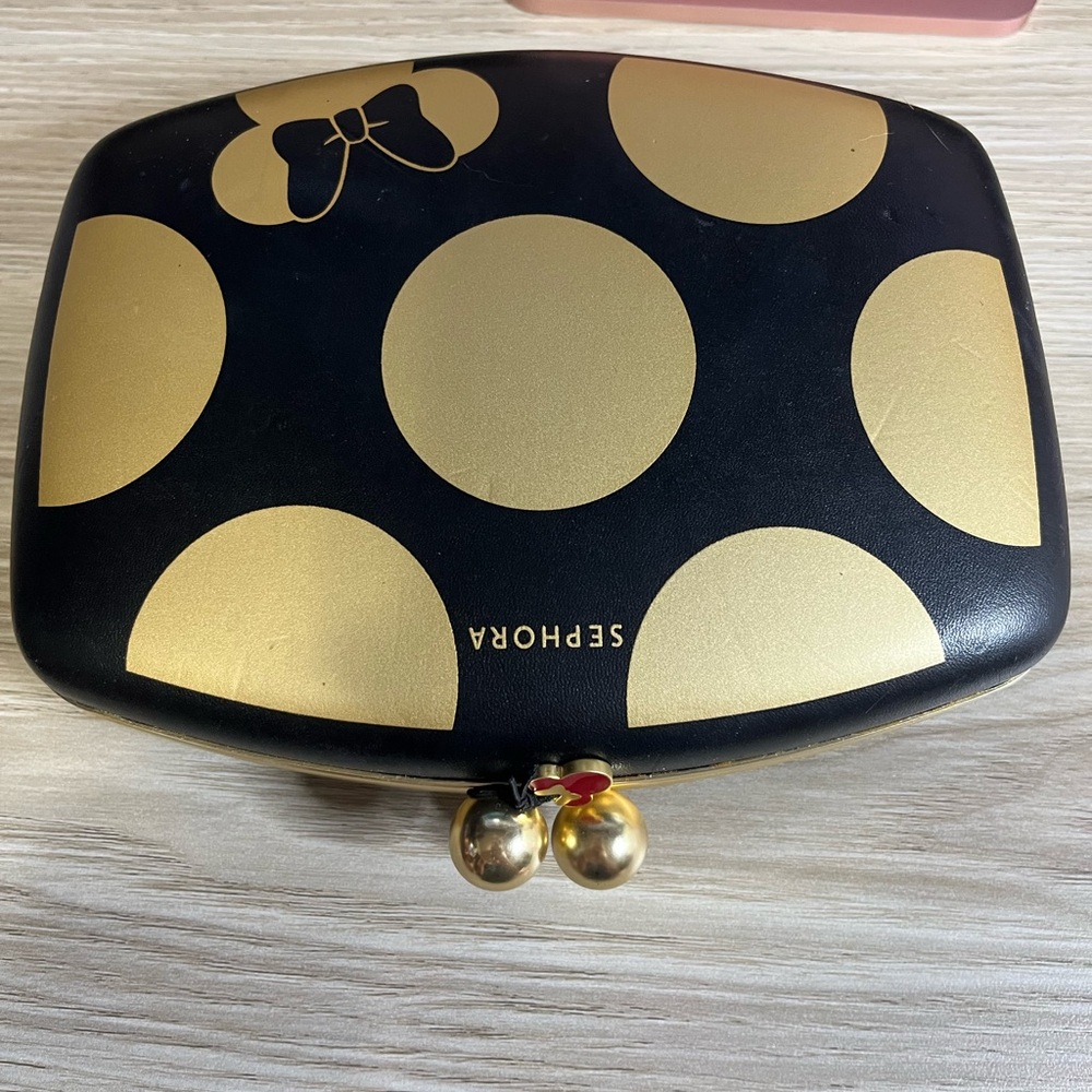 Sephora Minnie Mouse Eyeshadow Palette